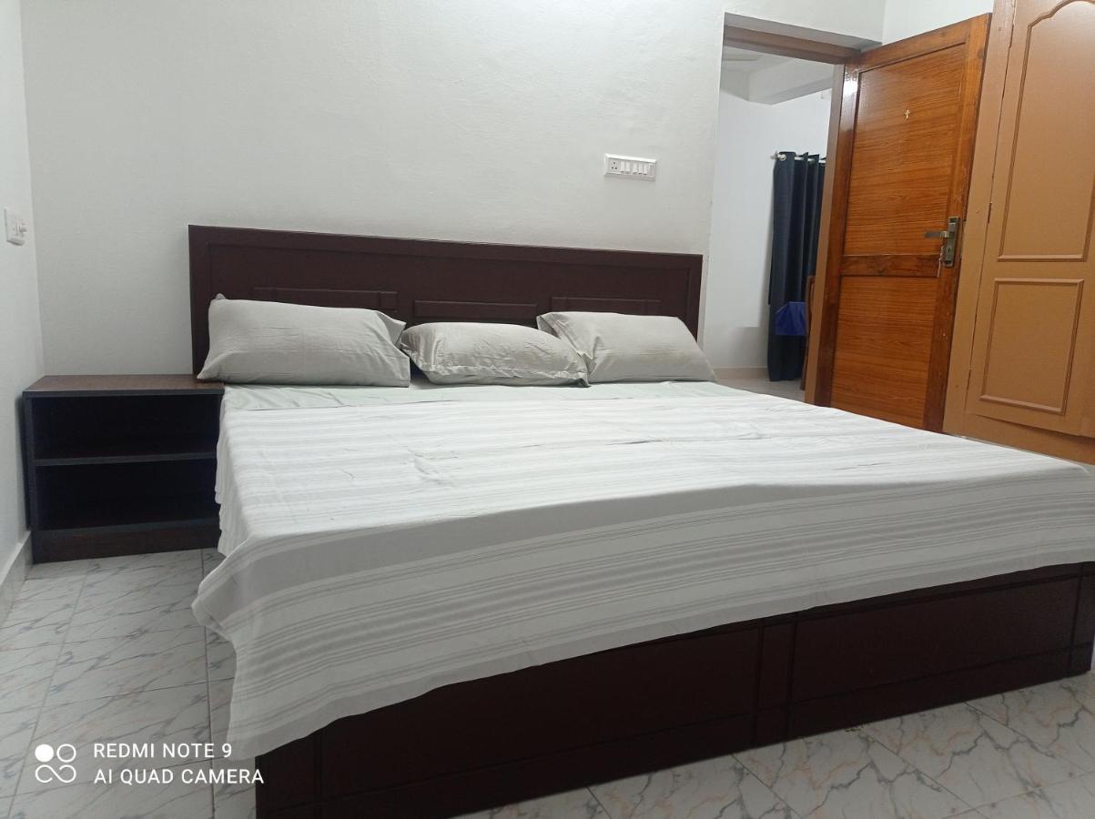 Fab House Appartement Thekkady Buitenkant foto